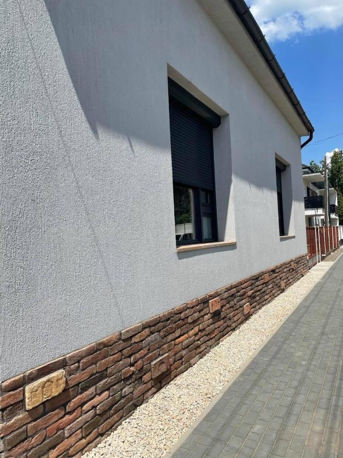Thermal Apartmanok Raday 4 - Namaste Hajdúszoboszló Екстериор снимка